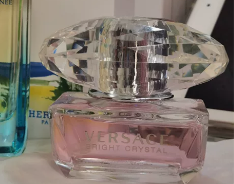 范思哲女士粉水晶 粉晶钻香水50ml 用量...