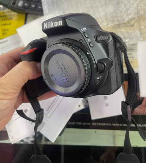 低价出台尼康D560018-140套机,成...