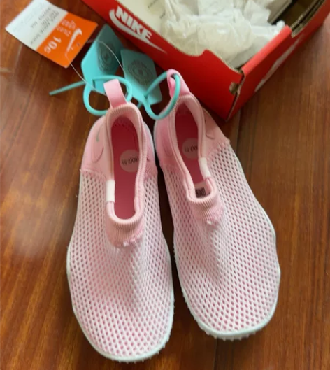 Nike全套全新 网面16cm 感兴趣的话...