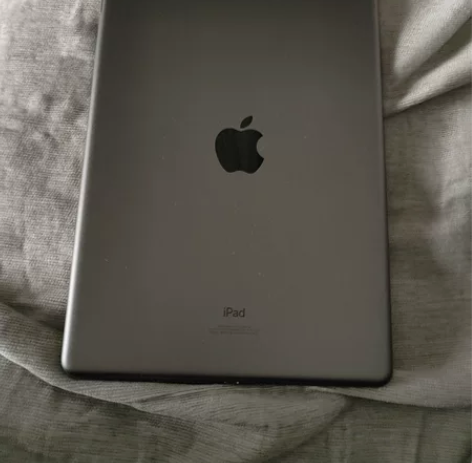 iPad10.2寸2019款128g外观无...