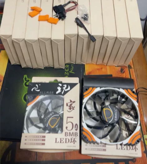 全新机箱LED炫彩控制风扇打包 颜色炫彩,...