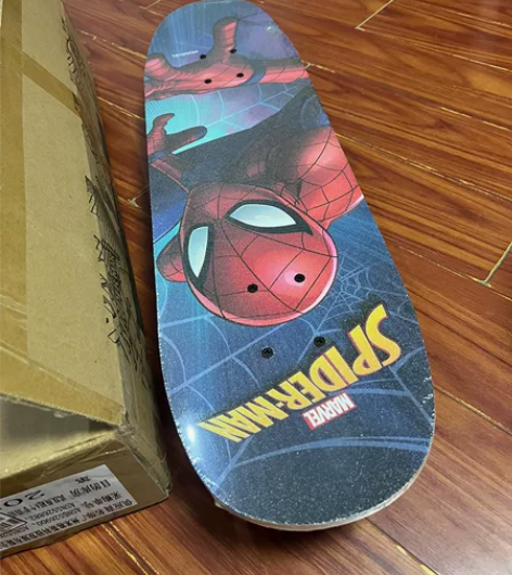 迪士尼漫威滑板 蜘蛛侠 全新包装都在 仅拍...