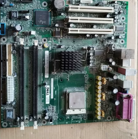 戴尔主板一张（废旧的），好坏不知，有用的联...