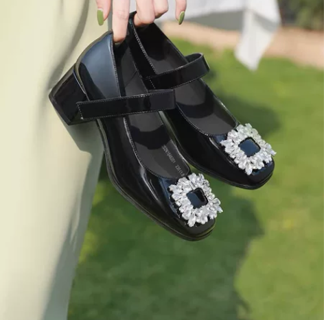 卓诗尼2022秋新款水钻玛丽珍鞋女乐福鞋小...