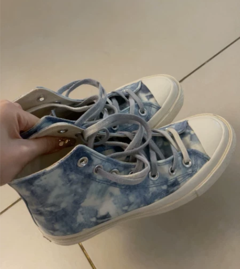 正品匡威高帮帆布鞋 36.5码 穿过一次，...