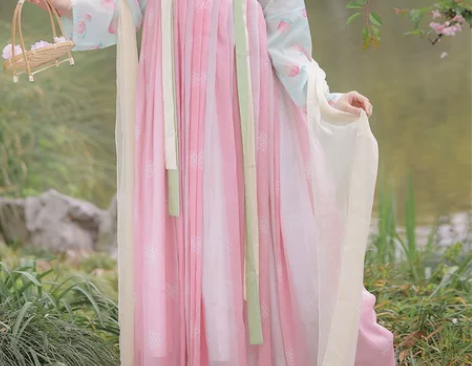 妃亦坊原创汉服!!低价出 买来拍照用的,就...