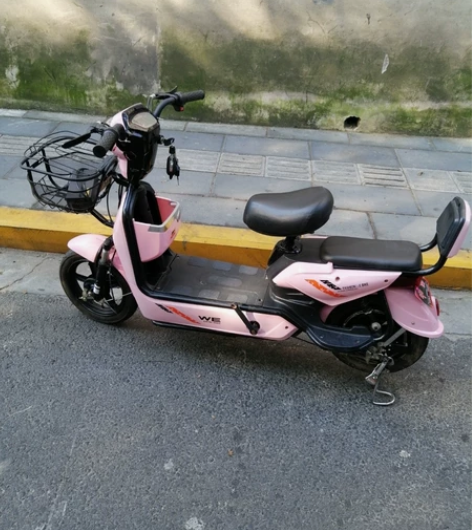 小型电动车女士代步轻便助力车，满电能跑25...