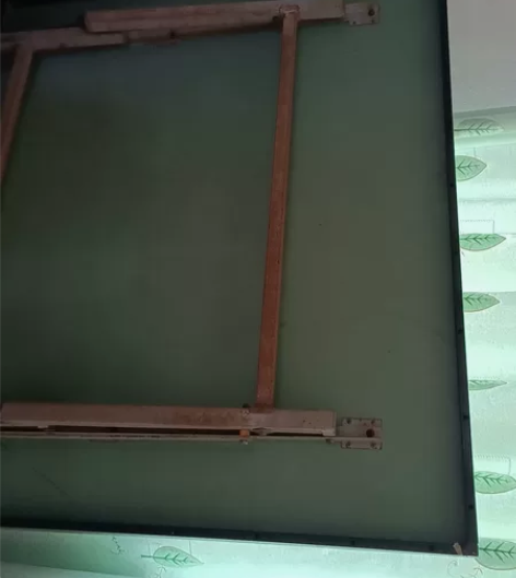 可折叠乒乓球台，室内外都可以用，喜欢的带走...