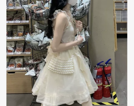 洋气网纱高级感初恋蓬蓬裙吊带裙连衣裙女夏仙...