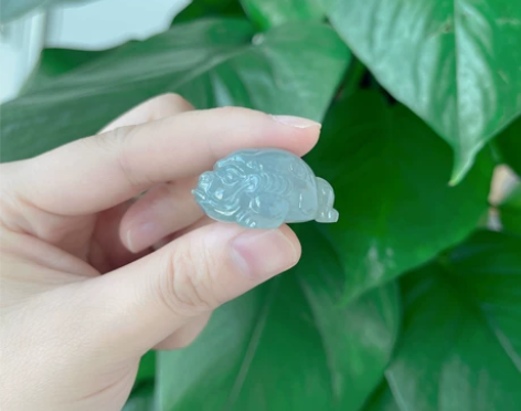 翡翠、玉雕 感兴趣的话点“我想要”和我私聊...