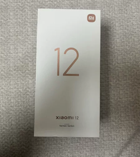 本人出售一台 小米12 (5G) 8G+2...