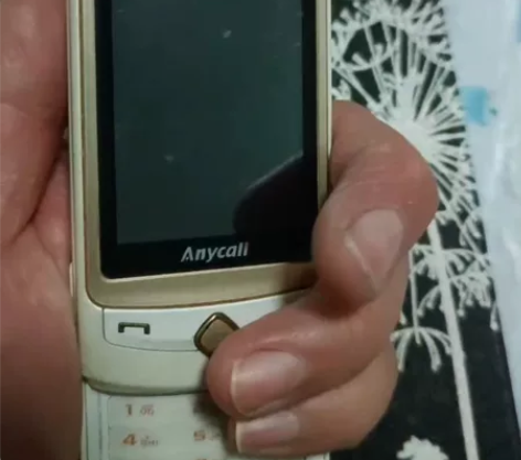 三星s8300c经典滑盖手机,没有电池没法...