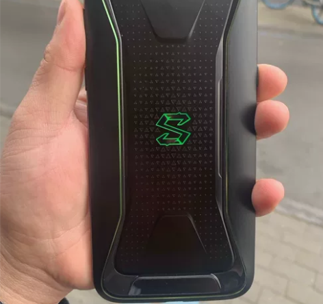 ?黑鲨游戏手机一代手机散热骁龙845全网通...