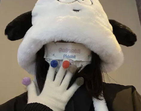 可爱卡通小狗毛绒帽子女秋冬骑车保暖护耳帽百...