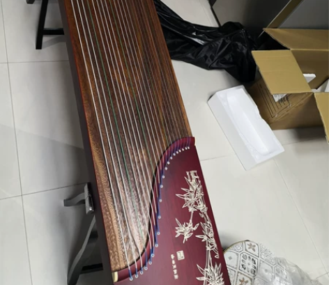 润扬古筝163cm     全新 配套的古...