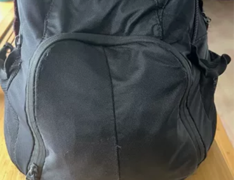 nike篮球包 可以装篮球 成色如图 感兴...