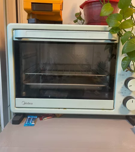 美的微波炉，用了三次 ！就烤三次鸡翅 家里...