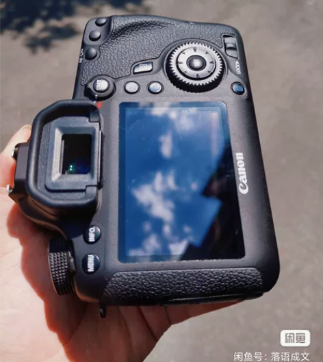 自用佳能6D单反套机，搭配50F1.8大光...