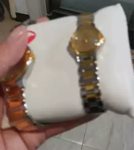 飞亚达手表一对，结婚别人送的，全新，石英表...