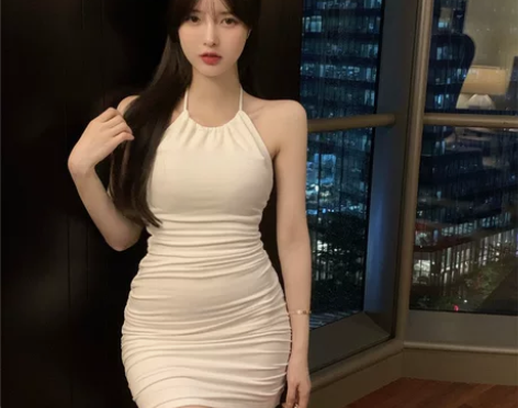 ?黑色纯欲挂脖紧身新款吊带连衣裙性感夏季女...