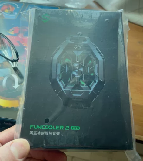 全新未拆封的。 黑鲨手机散热器冰封散热背夹...