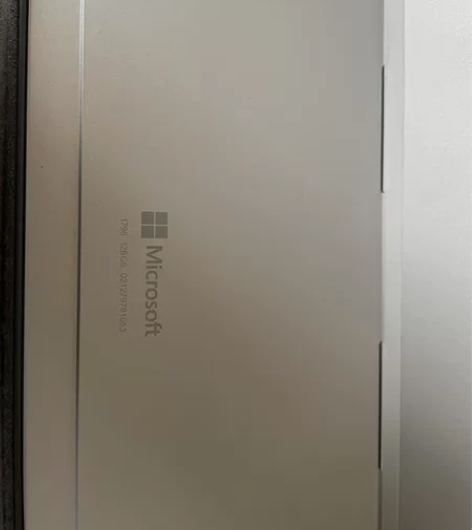自己用的微软surface pro5 M3...