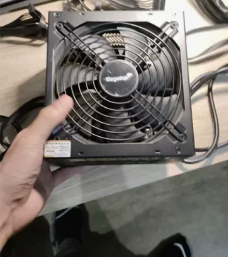 鑫谷京东自营购买的gp650G，额定550...