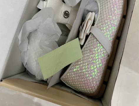 全新MK儿童娃娃鞋，内长14cm 感兴趣的...