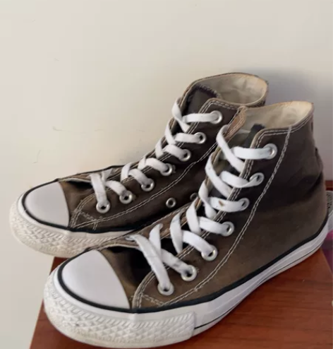 匡威 37码 偏大一码 保正! 感兴趣的话...