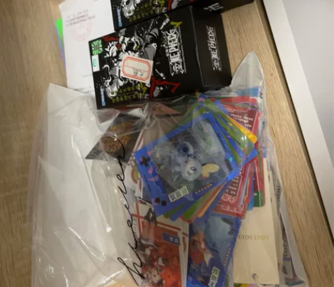 男友的卡牌 便宜出好像有灌篮高手 宠物小精...