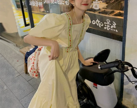 法式复古艺术感仙气超仙森系连衣裙2022夏...