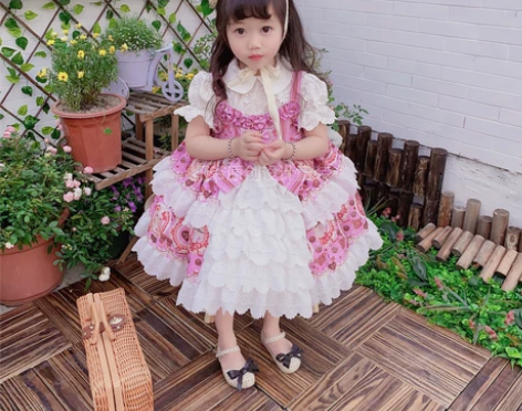 萌兔糖，100码，短裤加裙子加发箍，不是图...