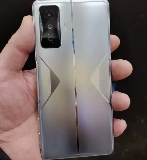 红米k50电竞版，8+128g，银翼，99...