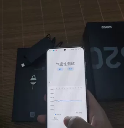 三星S20灰色一手自用全套都在，国行，平时...