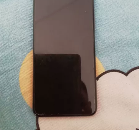 荣耀20 8+128g 成色如图 除后盖摔...