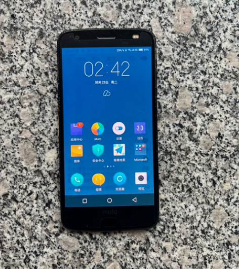 摩托罗拉moto z2force S版，骁...