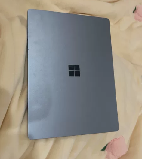 微软Surface Laptop Go 2...