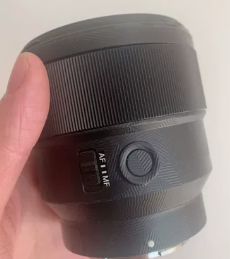 索尼FE 85 1.8 定焦镜头 SEL8...