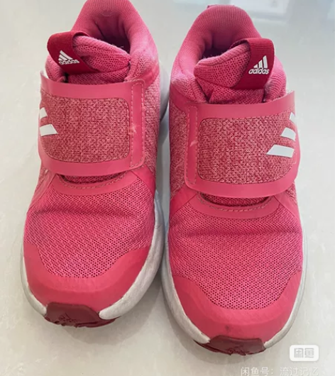 阿迪女童运动鞋,泰国购,8成新。内长19c...