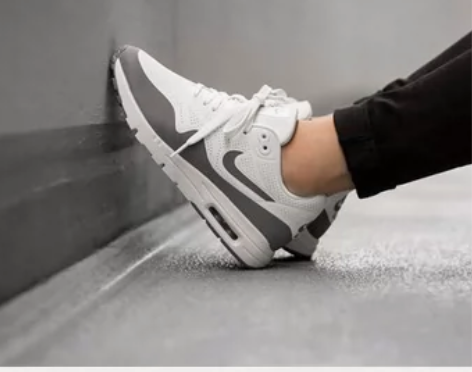 Nike耐克女鞋AIR MAX1气垫复刻休...