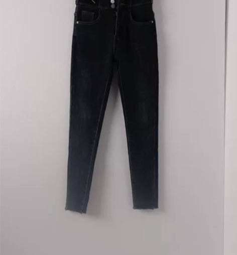 全新高腰薄绒小脚牛仔裤，高弹力软牛仔，喜欢...