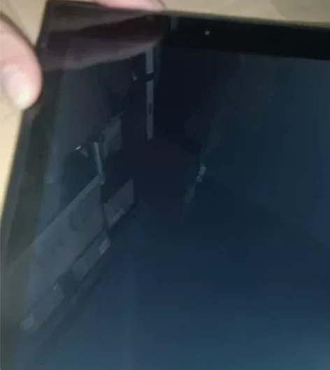 e人e本T12m 二手市场回收来的，没有充...