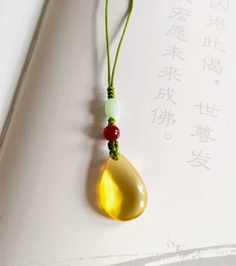 天然琥珀 净水珀 手机挂绳 手机挂件 赔钱...