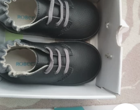 全新室内软底鞋，去年购入，当时穿着太大，一...