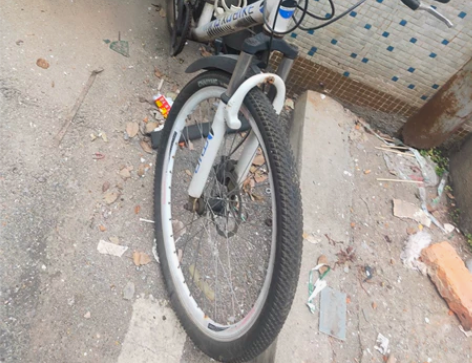 佛系出小孩上初中的时候骑的自行车，现在上高...