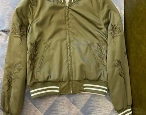 苏州购入，snidel正反两穿 感兴趣的话...