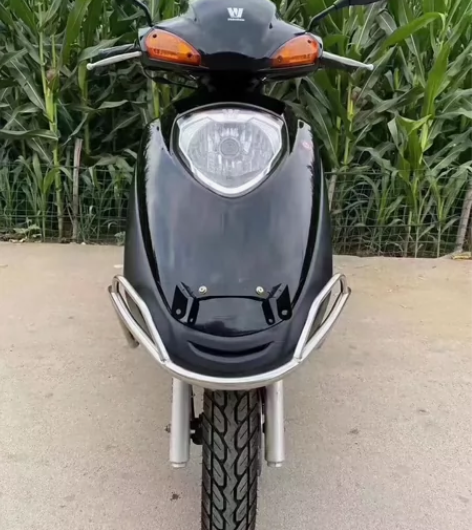 豪爵宇钻125  黑色 9成新 成色实车图...