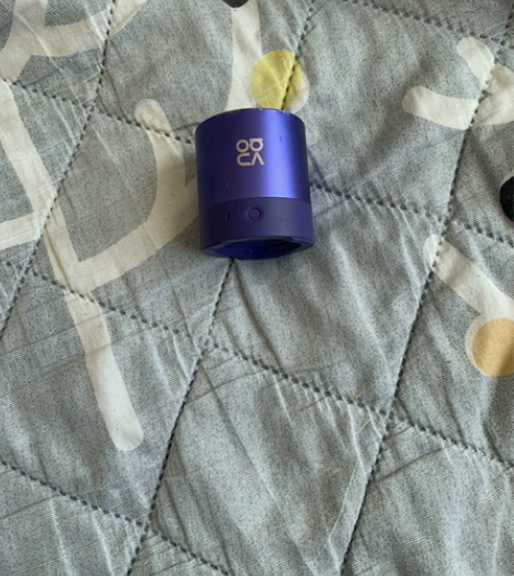 华为nova蓝牙音箱/底部软的裂开了不影响...