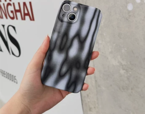 ins男友风小众不撞款壳黑白灰曲纹iPho...