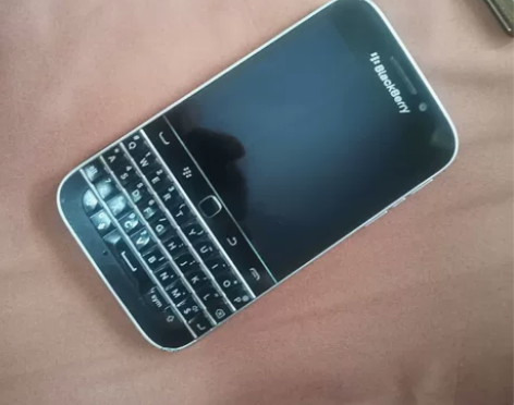 黑莓q20，正常使用，移动联通都可，正常使...